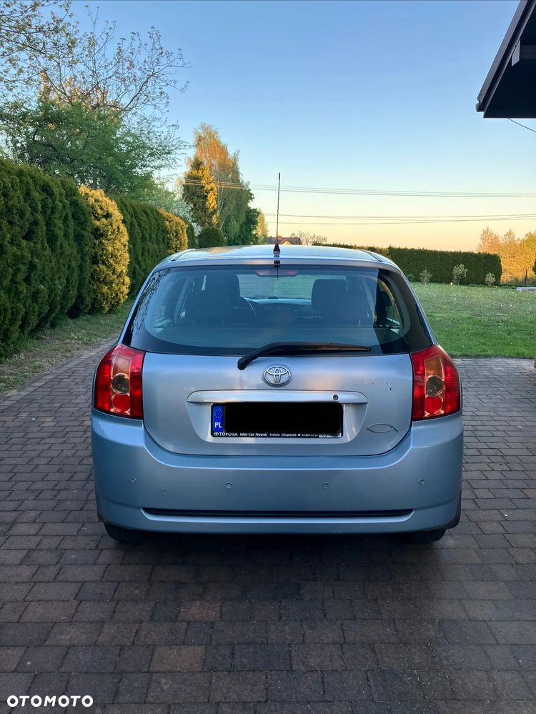 Toyota Corolla 2.0 D-4D Sol - 6