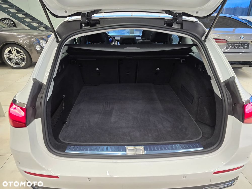 Mercedes-Benz Klasa E 200 9G-TRONIC Edition AVANTGARDE - 5