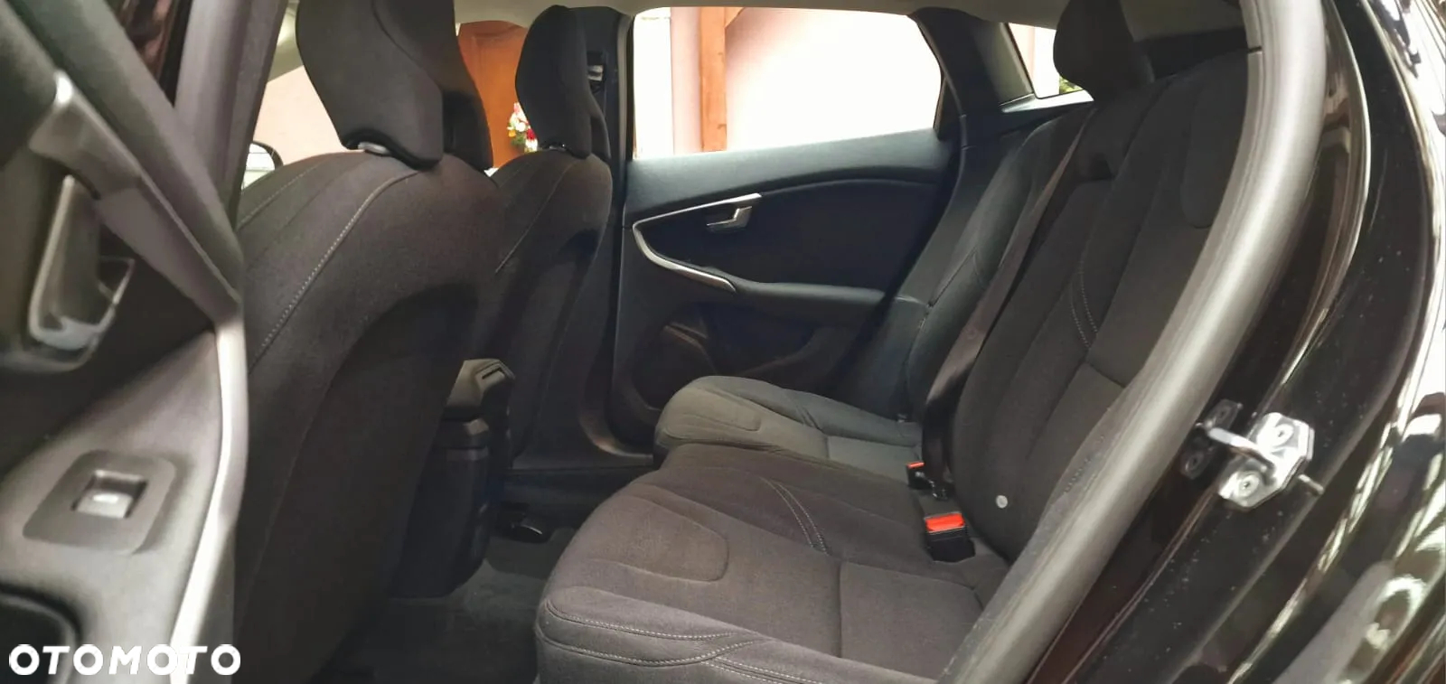 Volvo V40 - 13