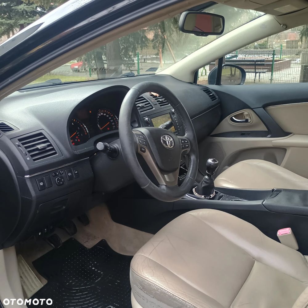 Toyota Avensis 2.0 D-4D Luna - 3