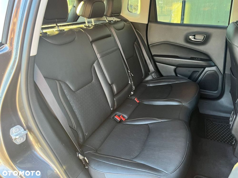 Jeep Compass 1.3 TMair Longitude FWD S&S DDCT - 24