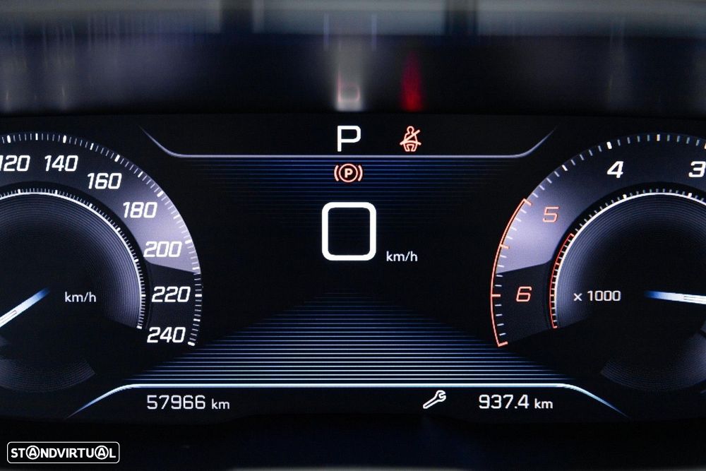 Peugeot 5008 1.5 BlueHDi Allure EAT8 - 31