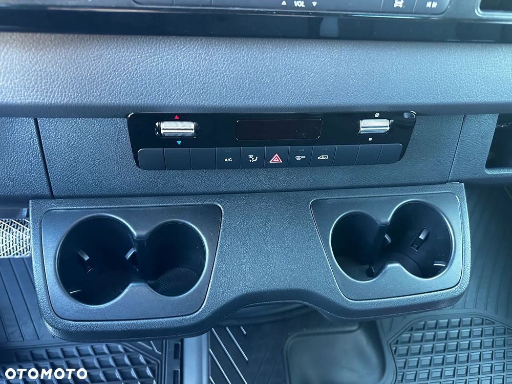 Mercedes-Benz Sprinter - 17
