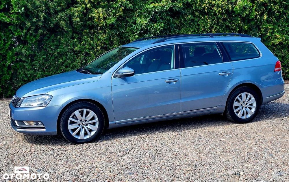 Volkswagen Passat - 11