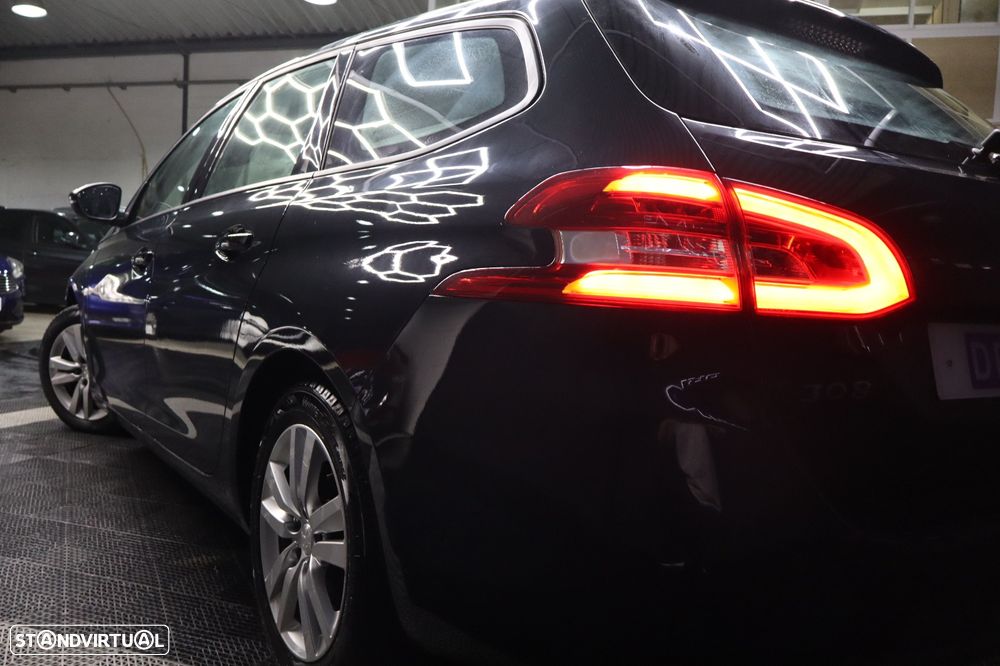 Peugeot 308 SW BlueHDi 130 Active Pack - 33