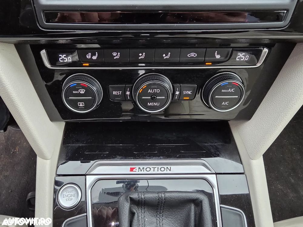 Volkswagen Passat - 13