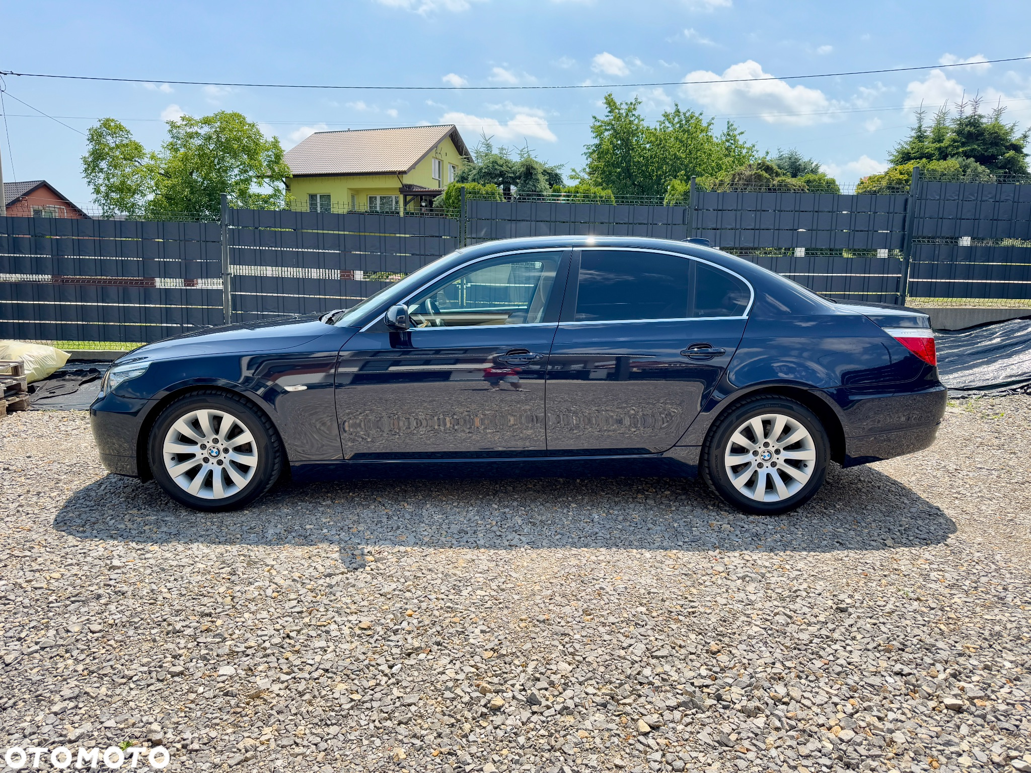 BMW Seria 5 523i - 6
