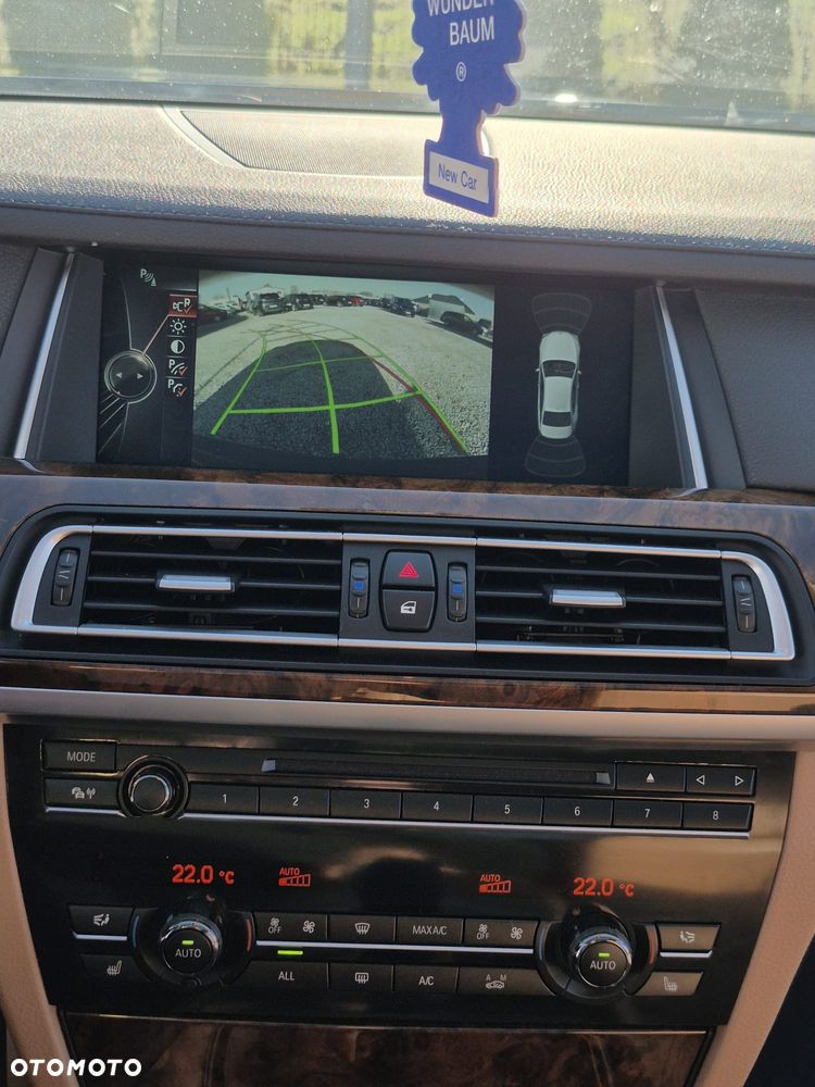 BMW Seria 7 730d xDrive - 34