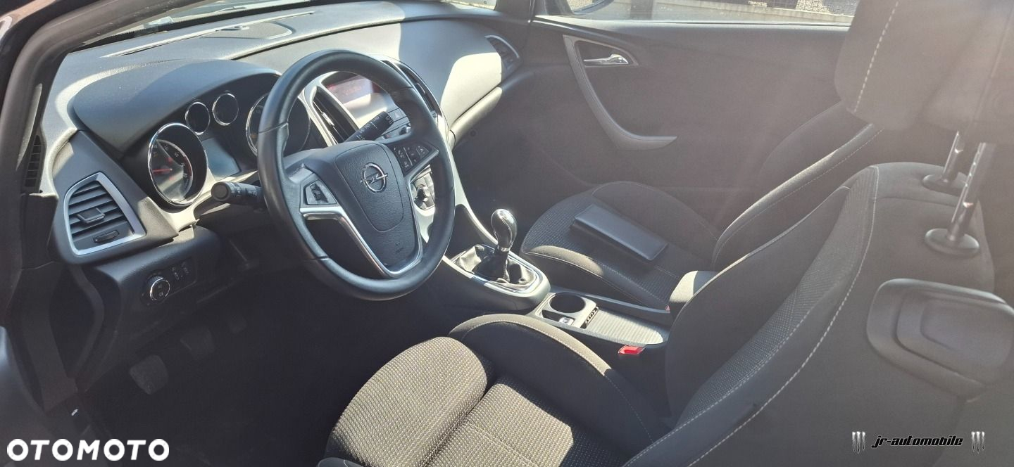 Opel Astra GTC 1.4 Turbo - 14