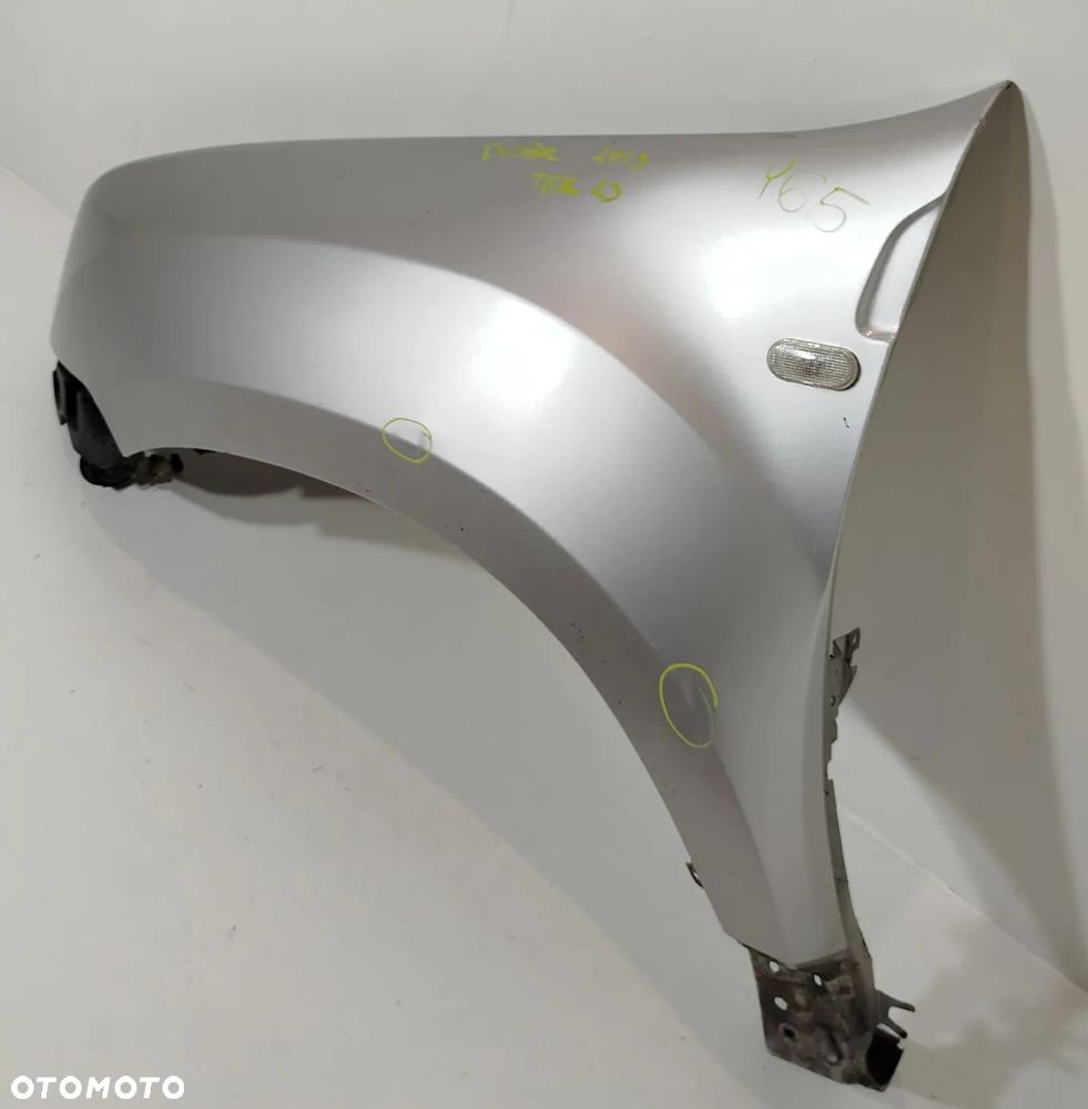 błotnik lewy przód przedni DACIA DUSTER 10-17 - 2