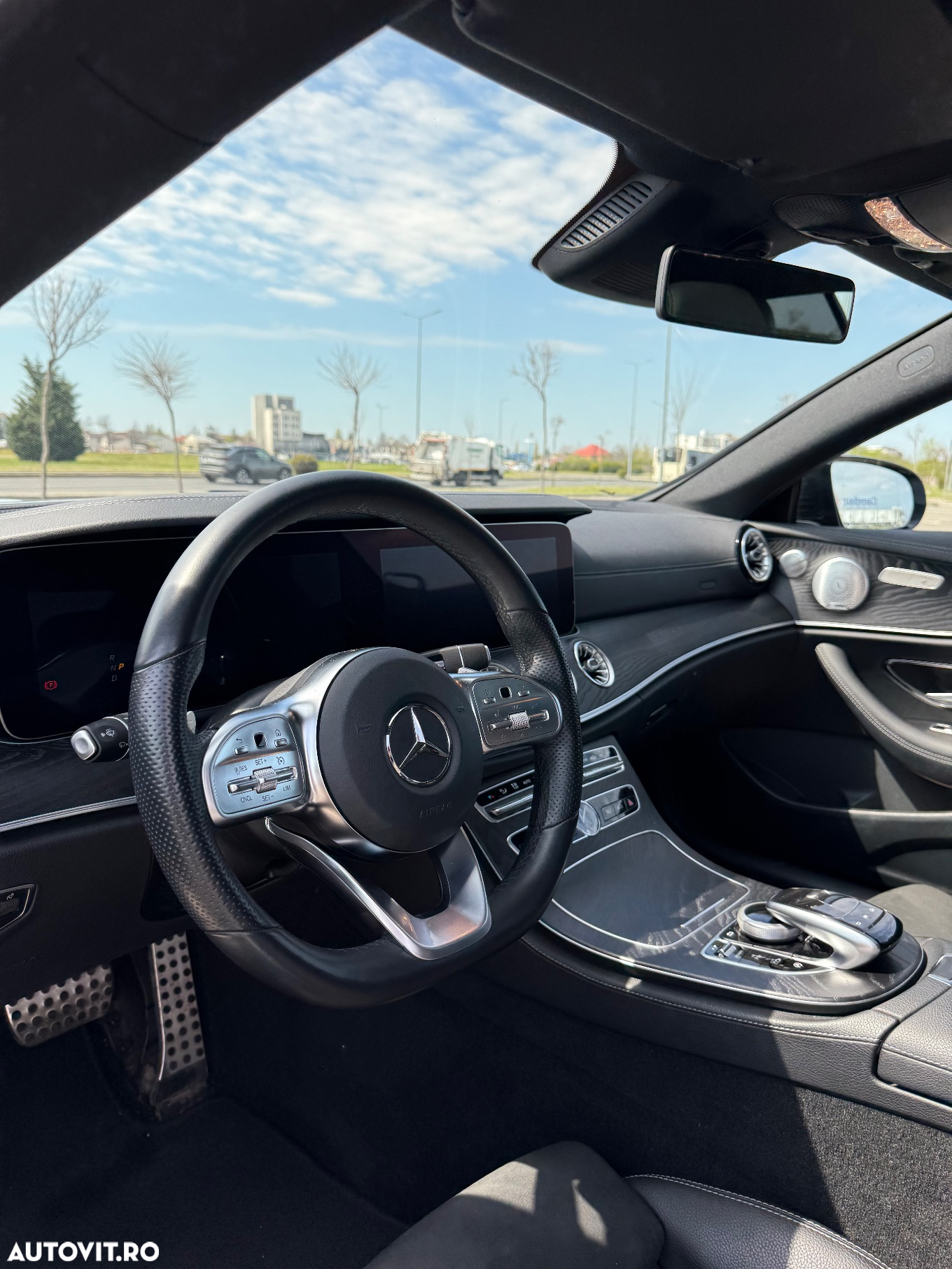 Mercedes-Benz E 300 Coupe Aut. - 9