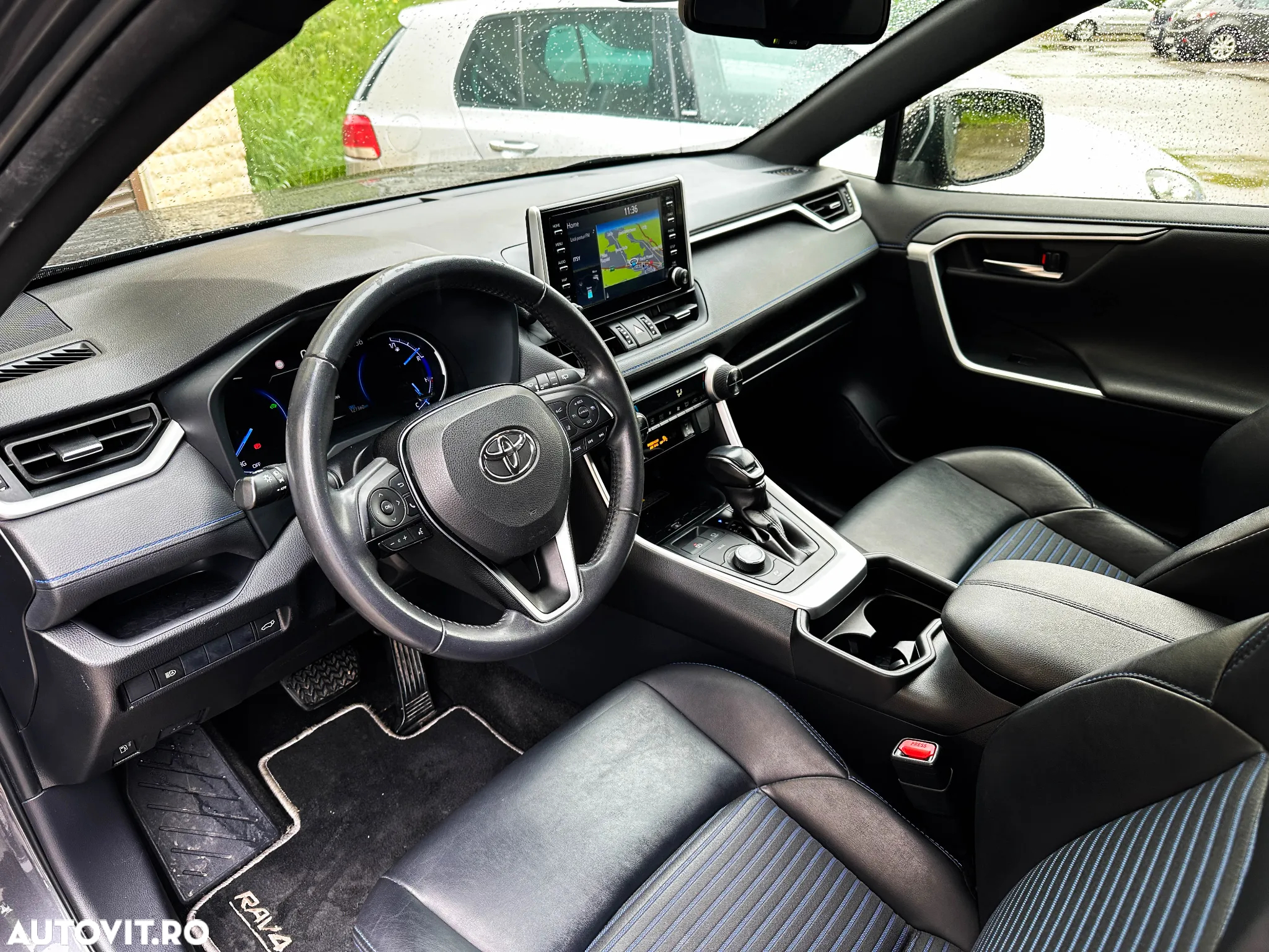 Toyota RAV4 2.5 4x4 Hybrid Lounge - 8