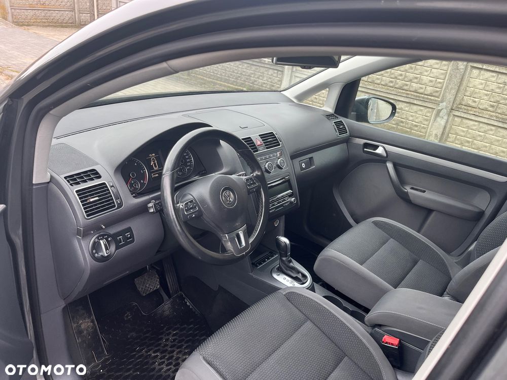 Volkswagen Touran - 7