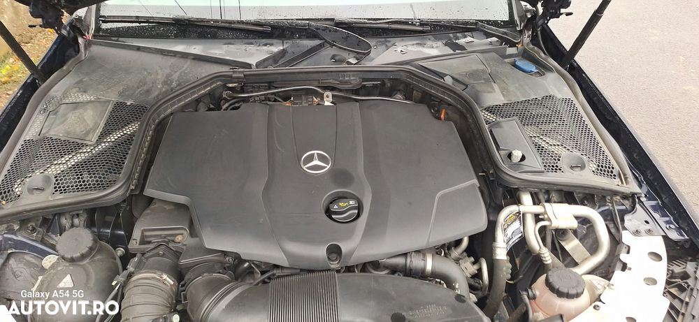Mercedes-Benz C - 8