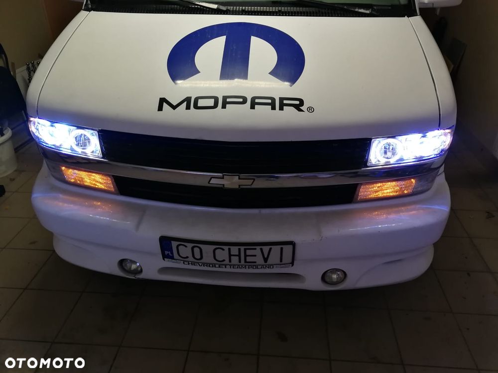 Chevrolet Astro - 7