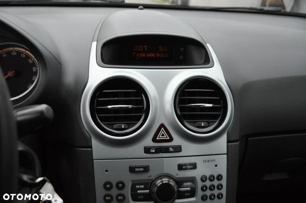 Opel Corsa 1.2 16V Cosmo - 14