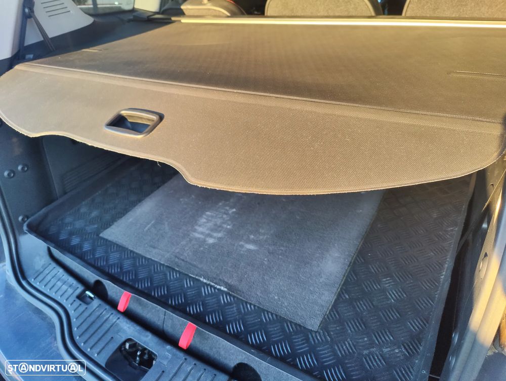 Ford S-Max 2.0 TDCi Titanium 7L - 13