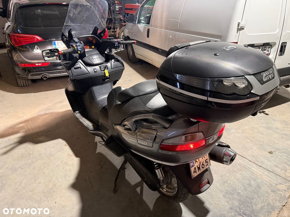 Suzuki Burgman - 8
