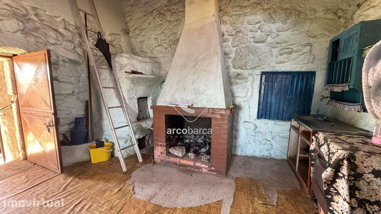 Moradia de pedra em Carralcova, Arcos de Valdevez - Grande imagem: 5/23