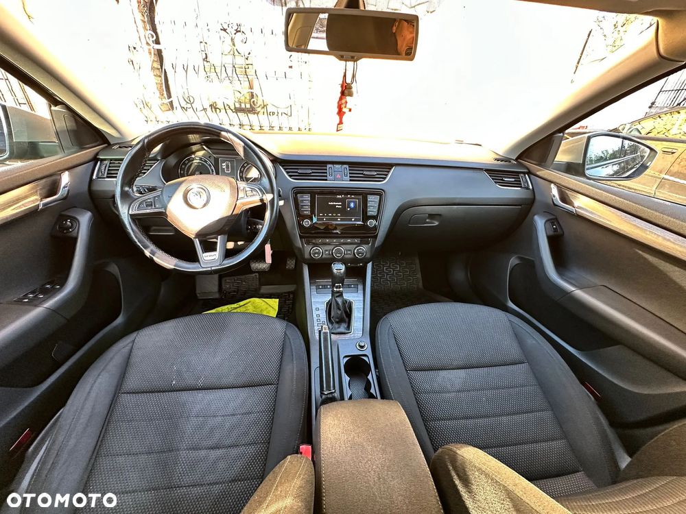 Skoda Octavia Scout 2.0 TDI 4x4 DSG - 10