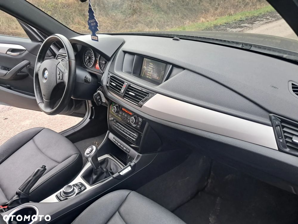 BMW X1 sDrive16d xLine - 8