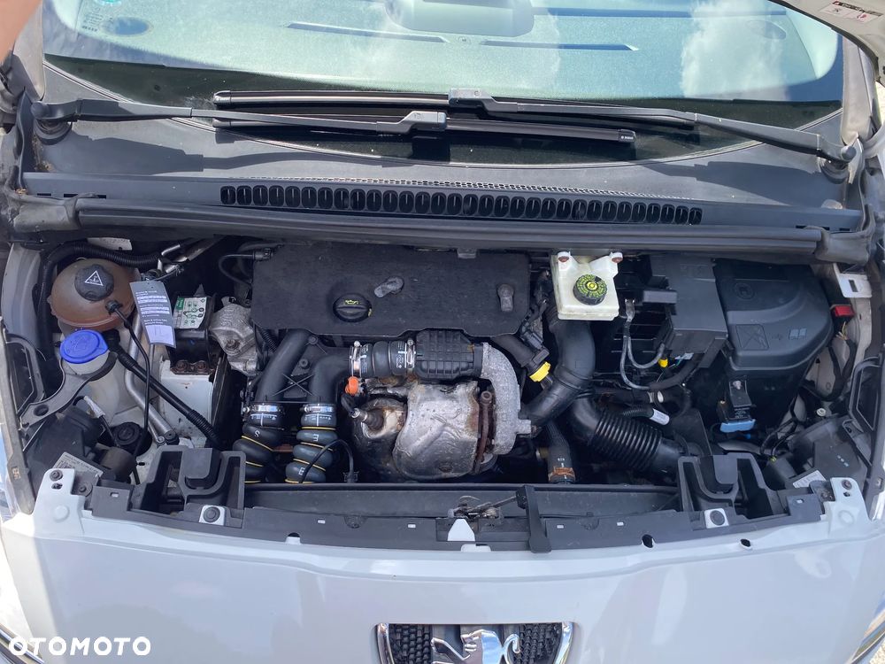 Peugeot 5008 1.6 HDi Premium - 21