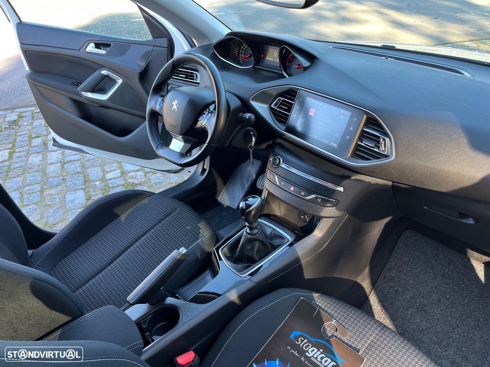 Peugeot 308 1.5 BlueHDi Business Line - 20