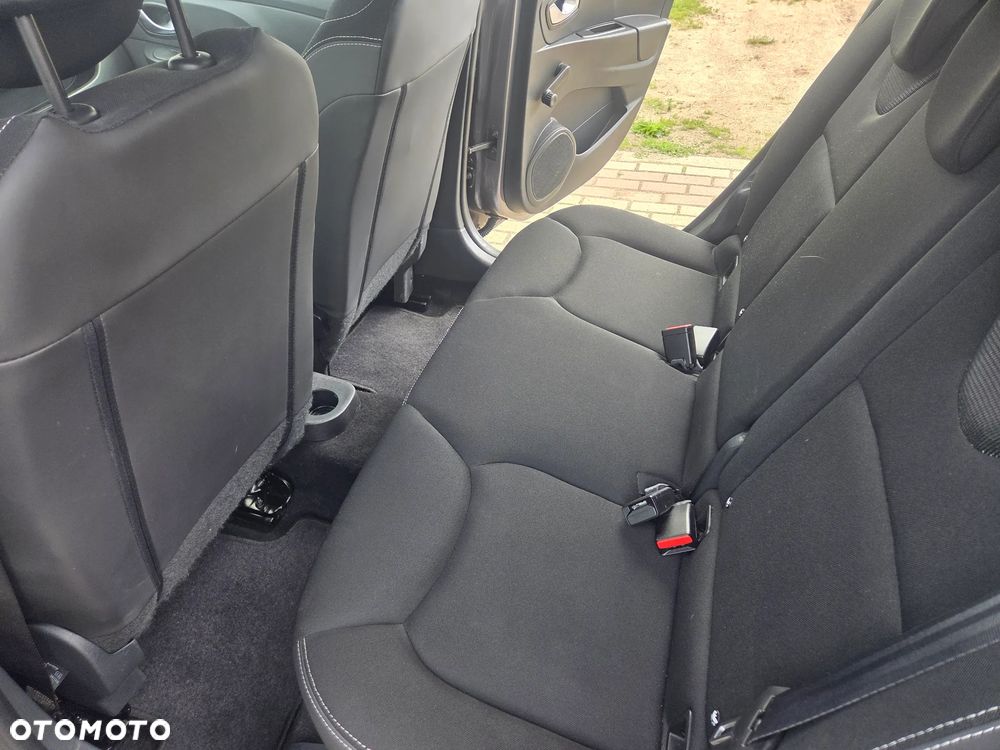 Renault Clio - 8