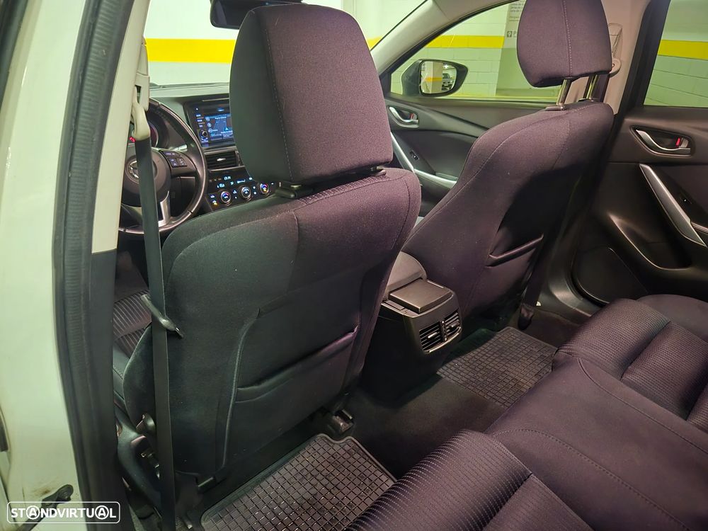 Mazda 6 2.2 SKY-D Evolve Navi 104g - 35