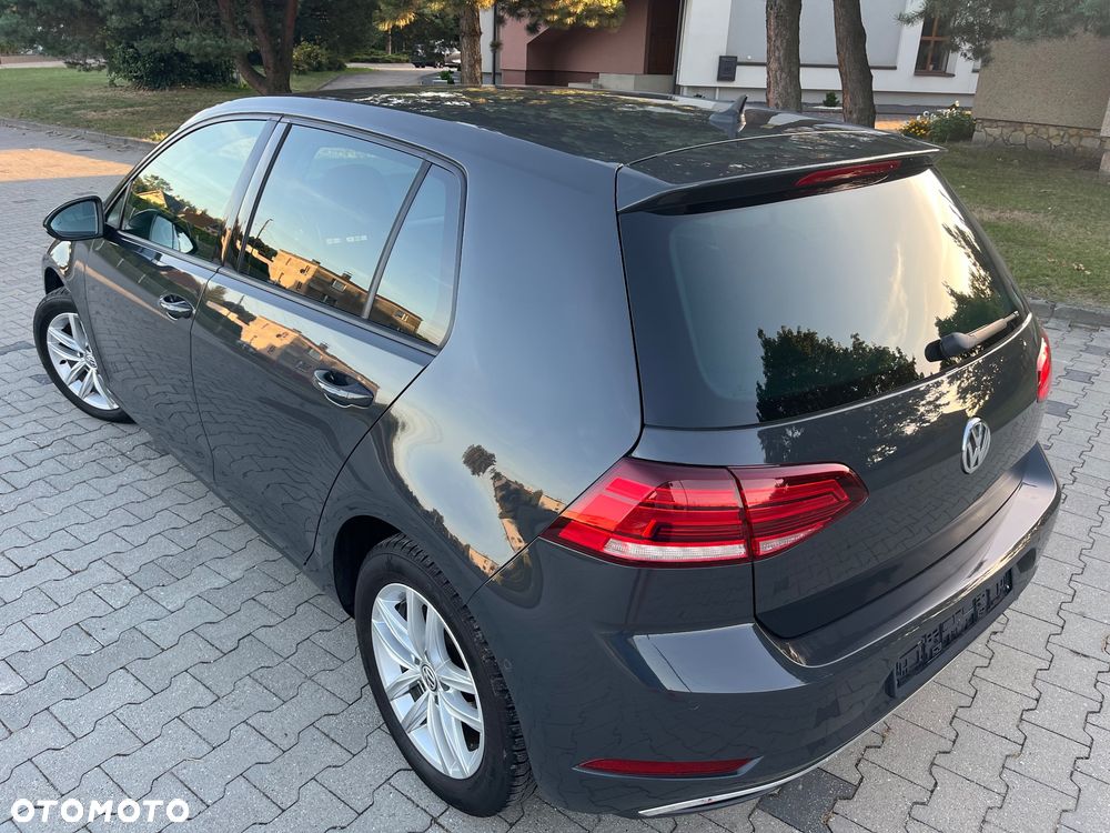 Volkswagen Golf 2.0 TDI BlueMotion Technology Edition - 36