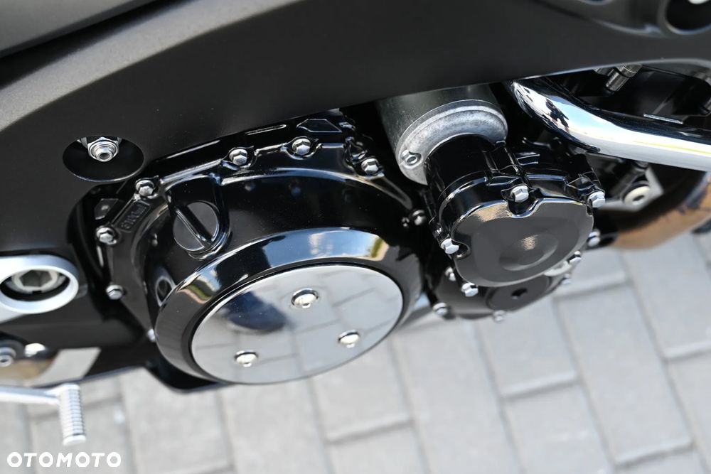 Suzuki GSX-R - 19