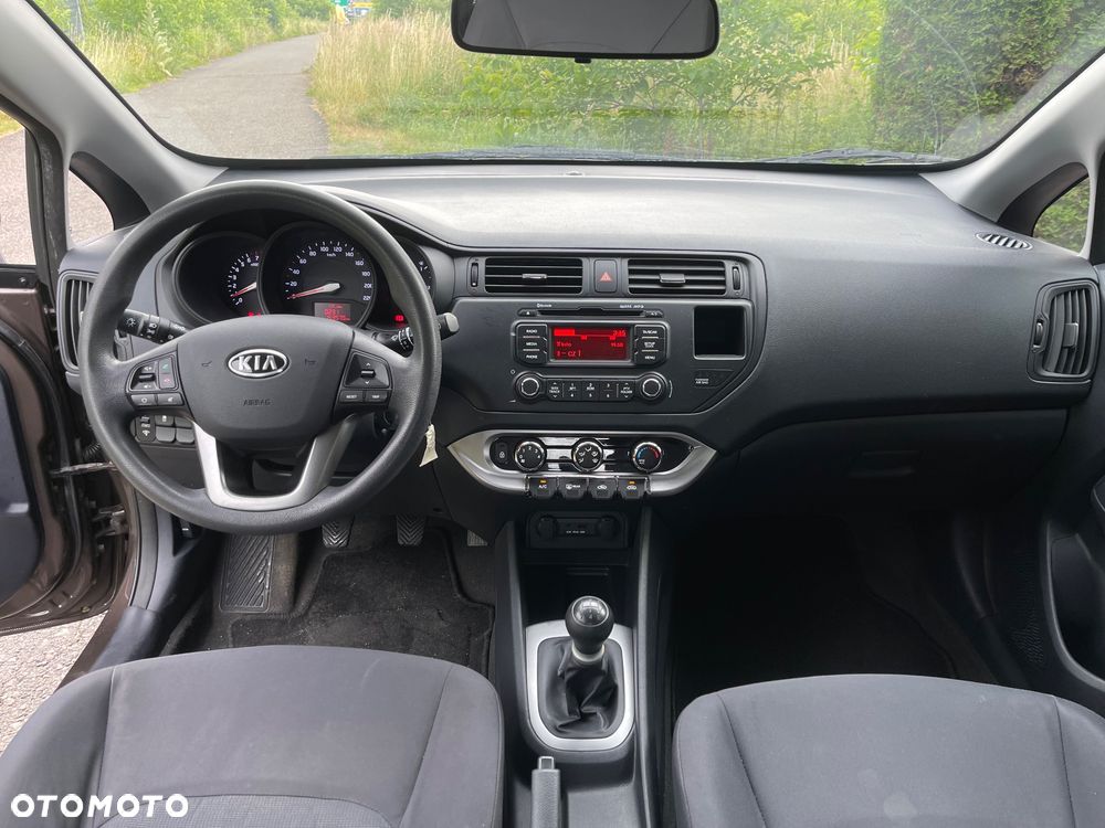 Kia Rio 1.2 Attract - 15