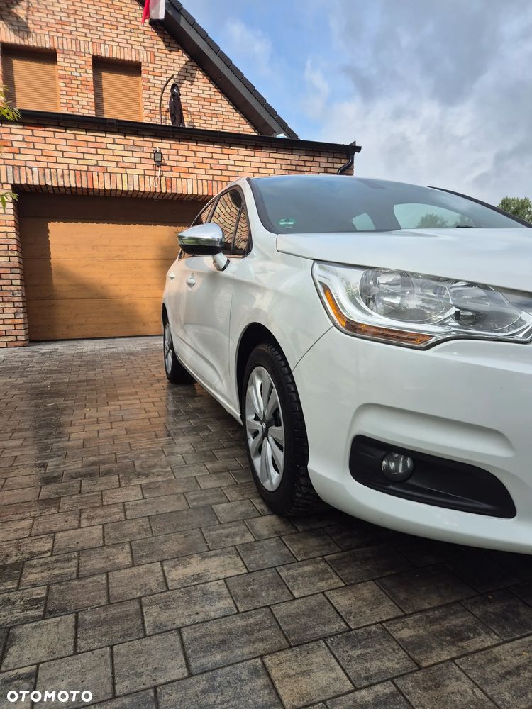 Citroën C4 e-HDi 115 Exclusive - 17