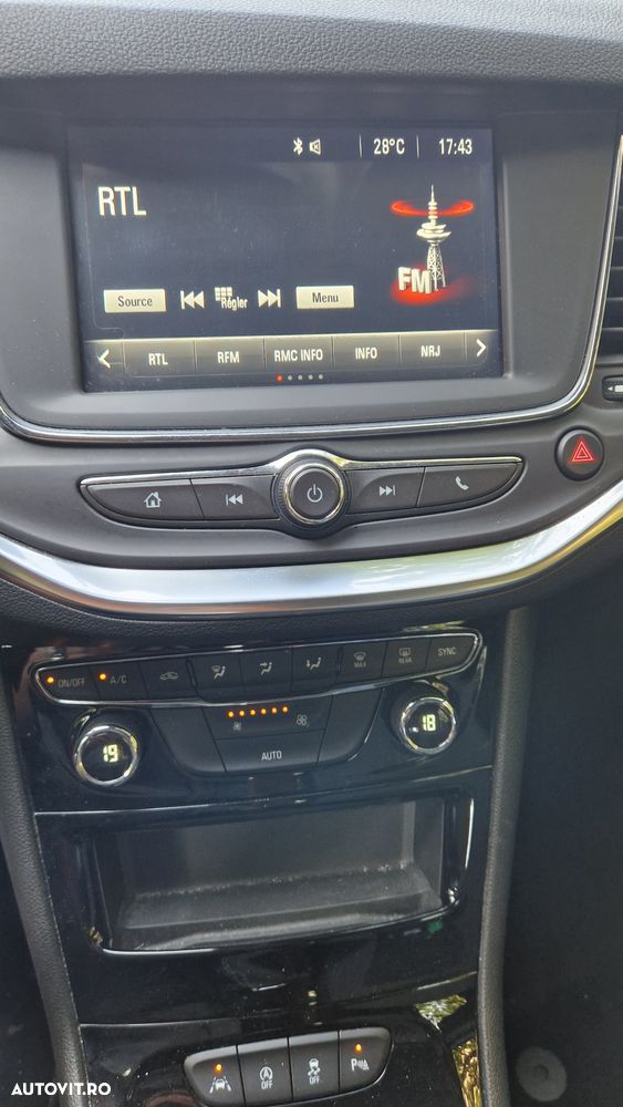 Opel Astra 1.2 Turbo Business Edition - 8