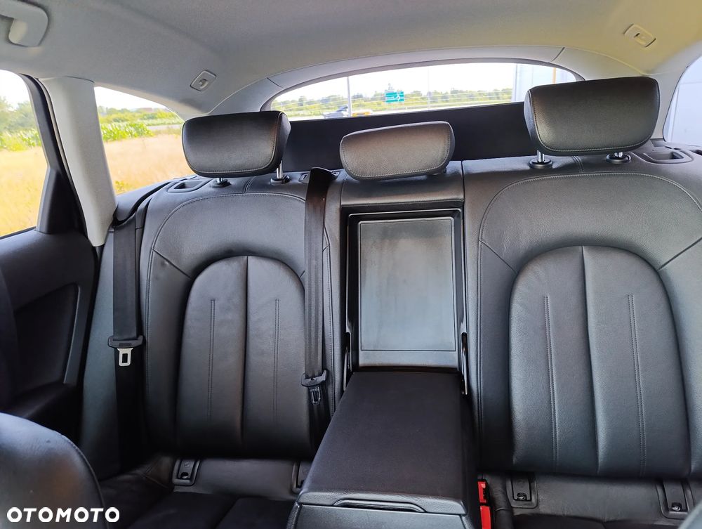 Audi A6 Avant 2.0 TDI Ultra DPF S tronic - 32