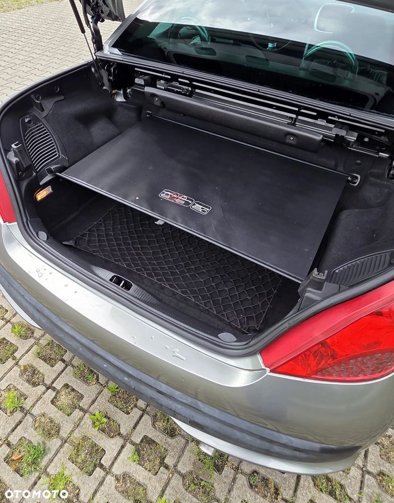 Peugeot 207 CC - 21