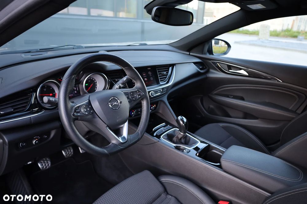 Opel Insignia 2.0 CDTI 4x4 Innovation S&S - 23