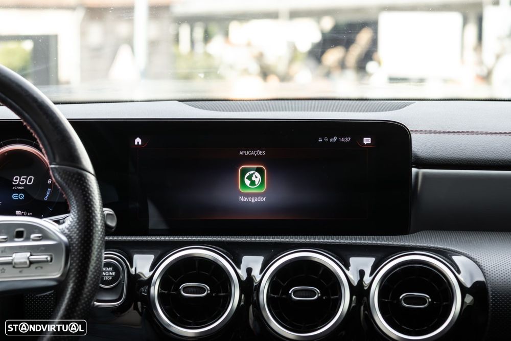 Mercedes-Benz CLA 250 e AMG Line - 35