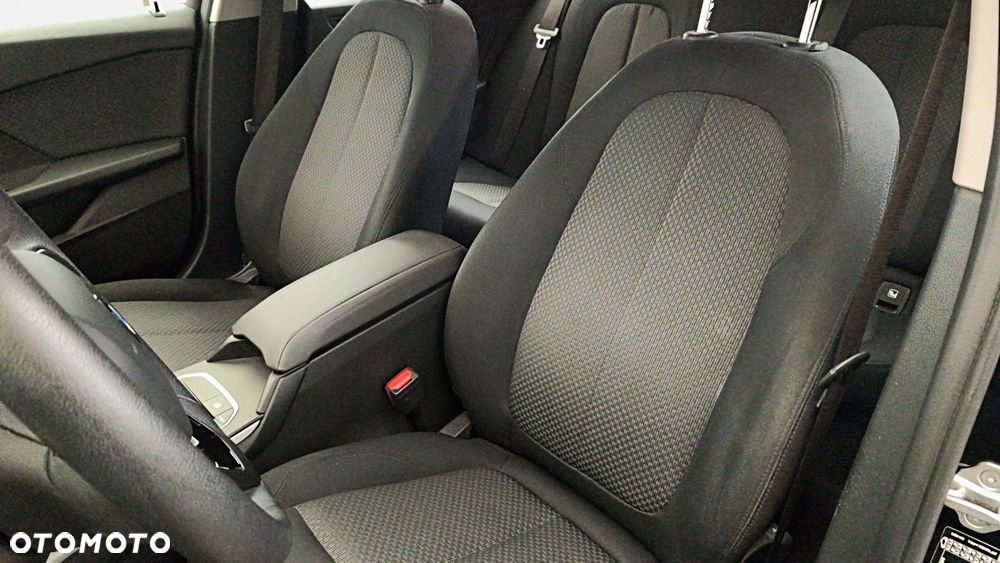 BMW Seria 1 118i Advantage - 11