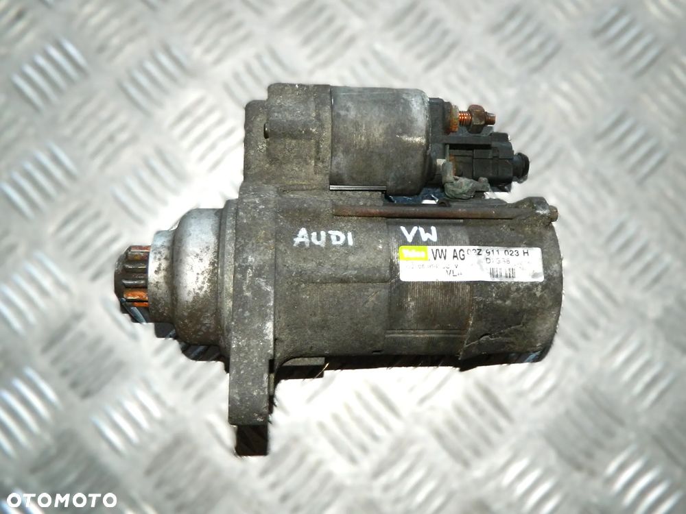 VW Golf V Golf Plus V Passat B6 Touran rozrusznik 1.9 TDI - 2