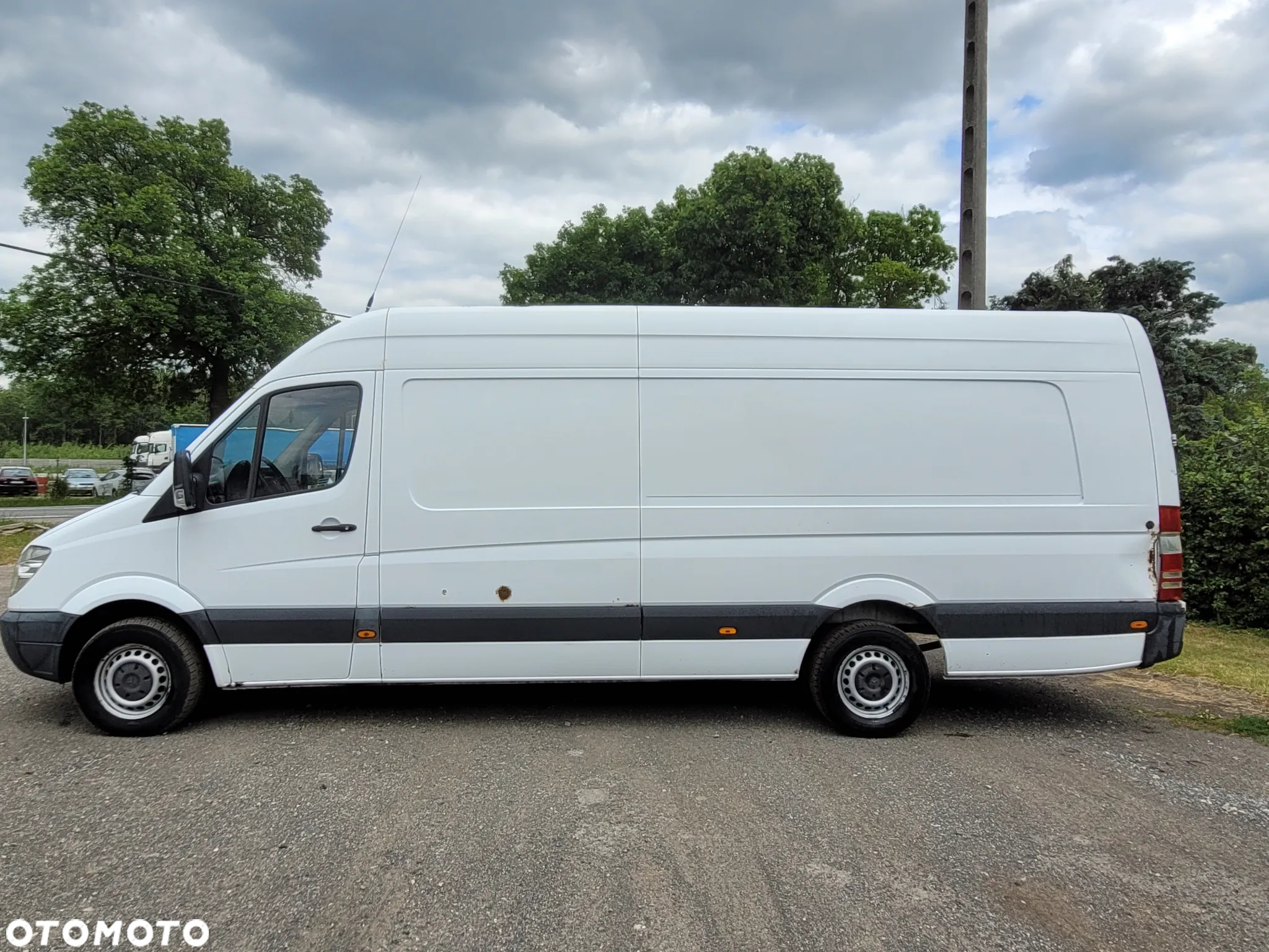 Mercedes-Benz Sprinter 319 - 4