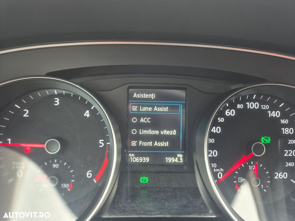 Volkswagen Passat 2.0 TDI DSG Comfortline - 27