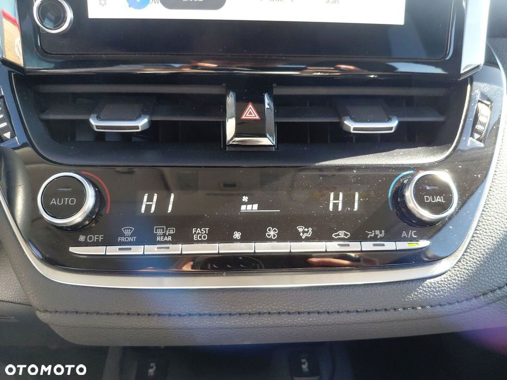Toyota Corolla - 25
