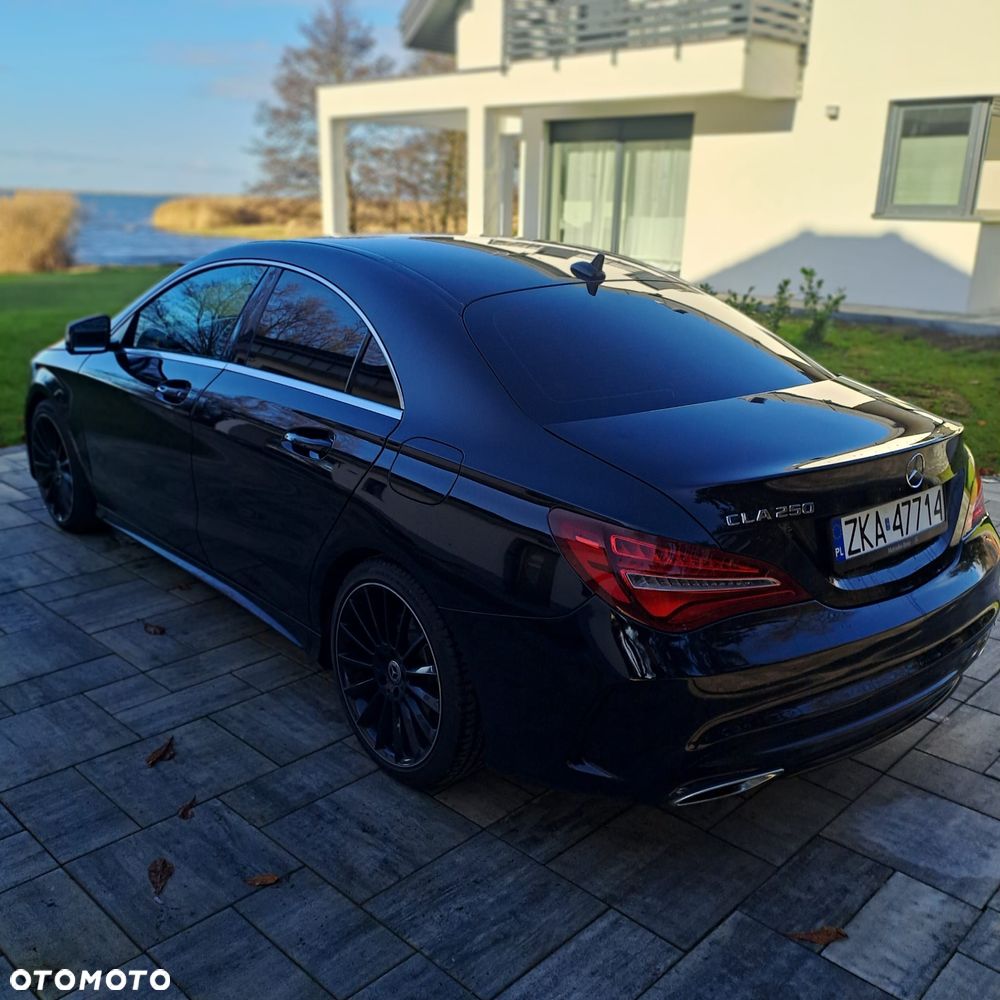 Mercedes-Benz CLA 250 7G-DCT - 10