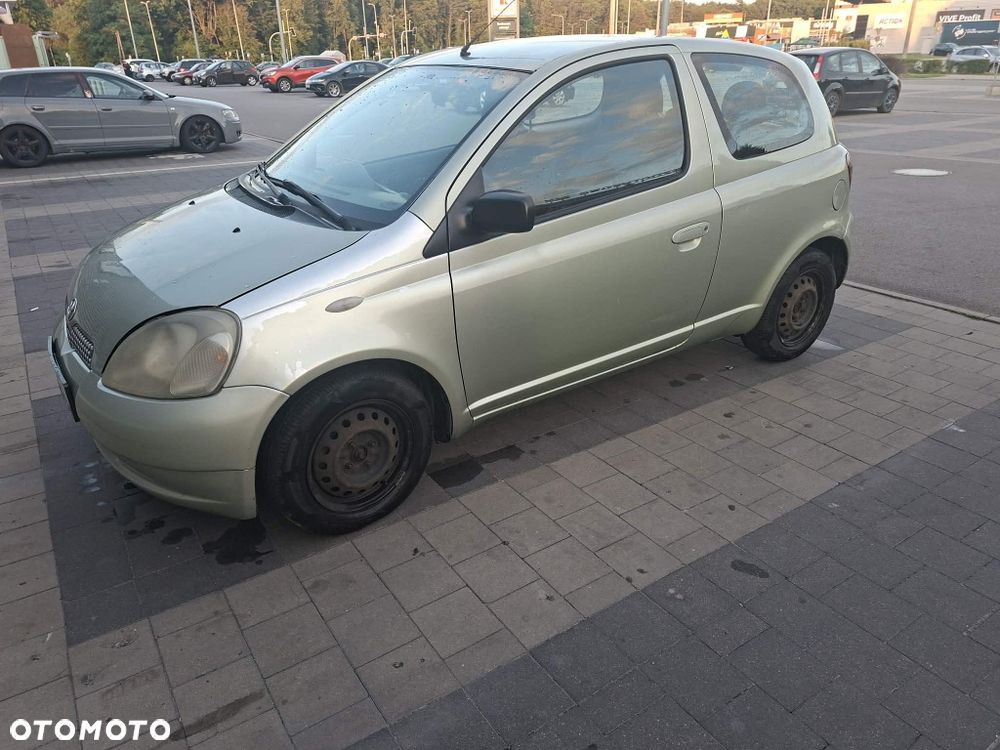 Toyota Yaris - 5