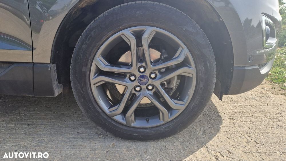 Ford Edge - 16