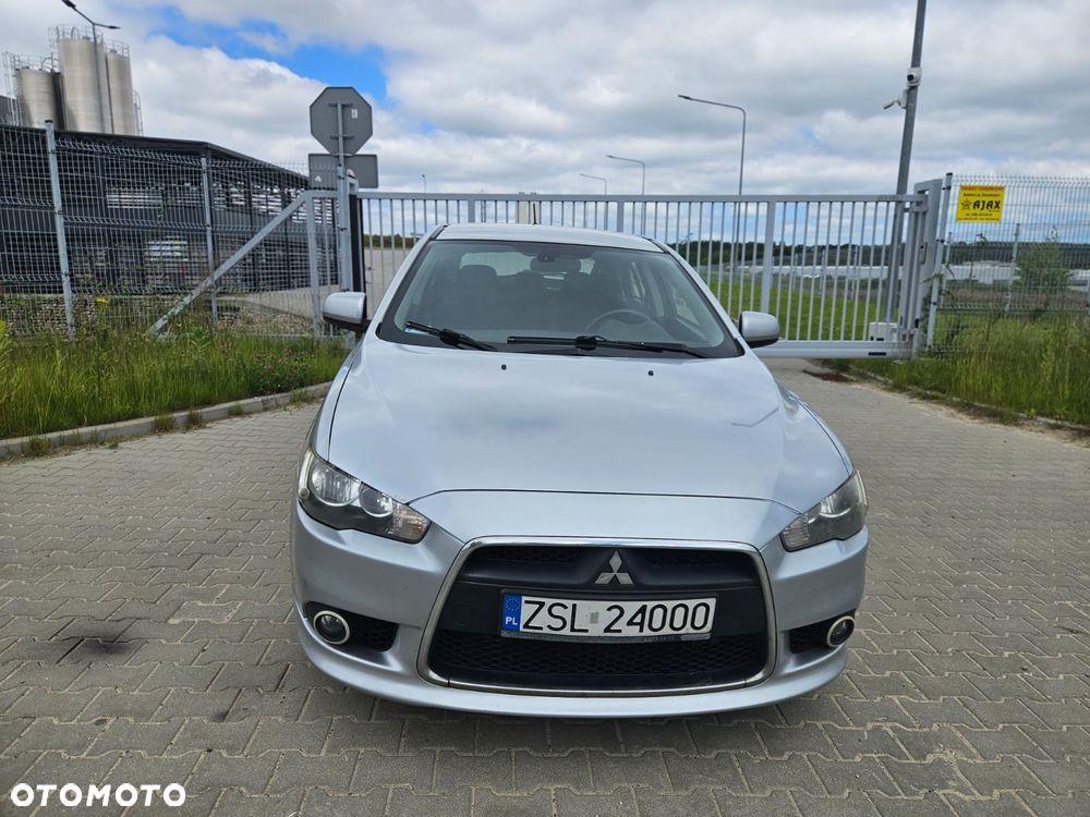 Mitsubishi Lancer - 7