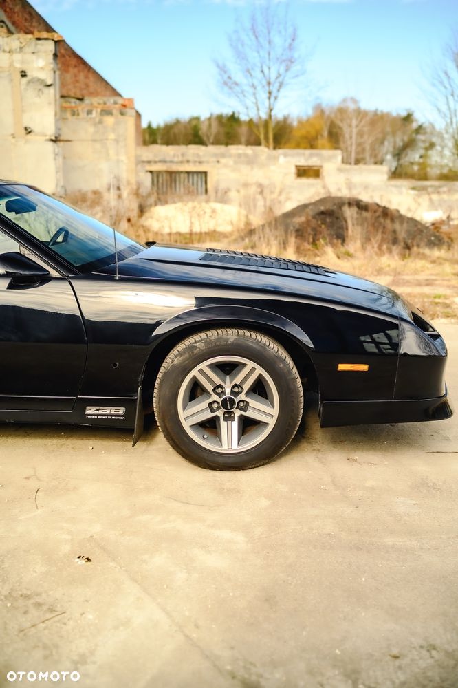 Chevrolet Camaro - 14