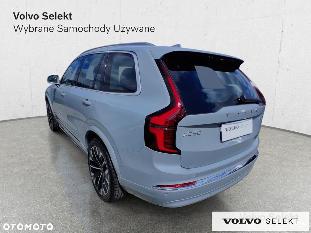 Volvo XC 90 - 9