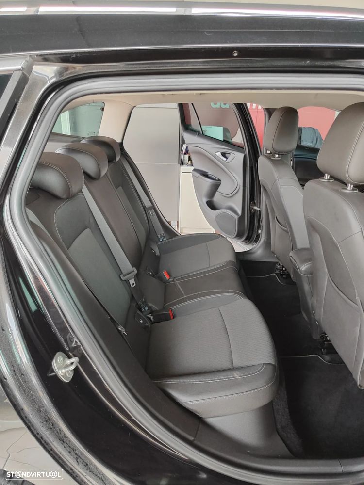 Opel Astra Sports Tourer 1.4 T Dynamic Sport - 17